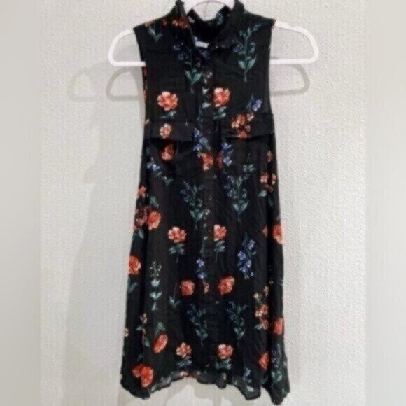 Urban Outfitters Dresses & Skirts - Urban Outfitters Floral Swing Mini Dress Feminine Dainty Baby Doll
